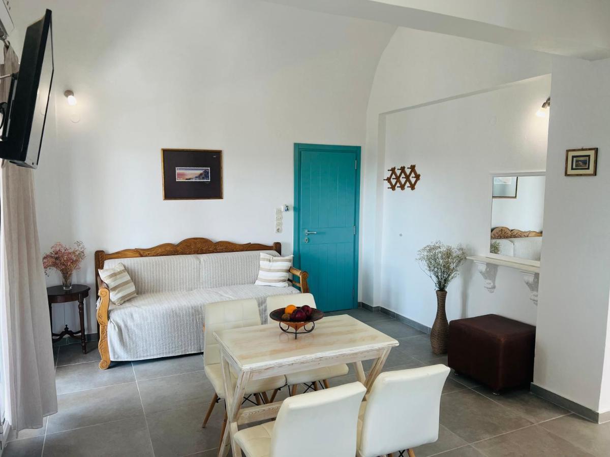 Arapiou Apartments Perivolos  Buitenkant foto