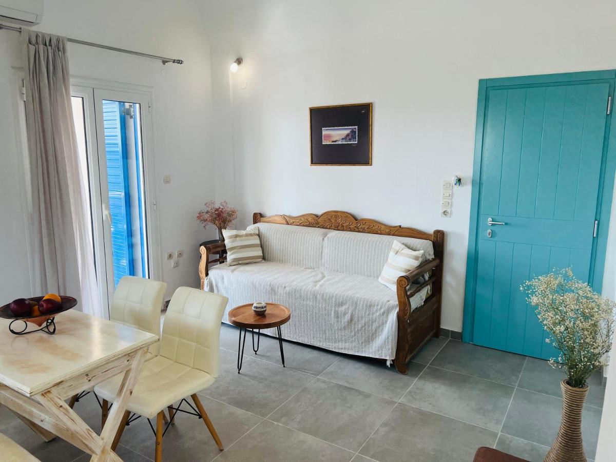 Arapiou Apartments Perivolos  Buitenkant foto