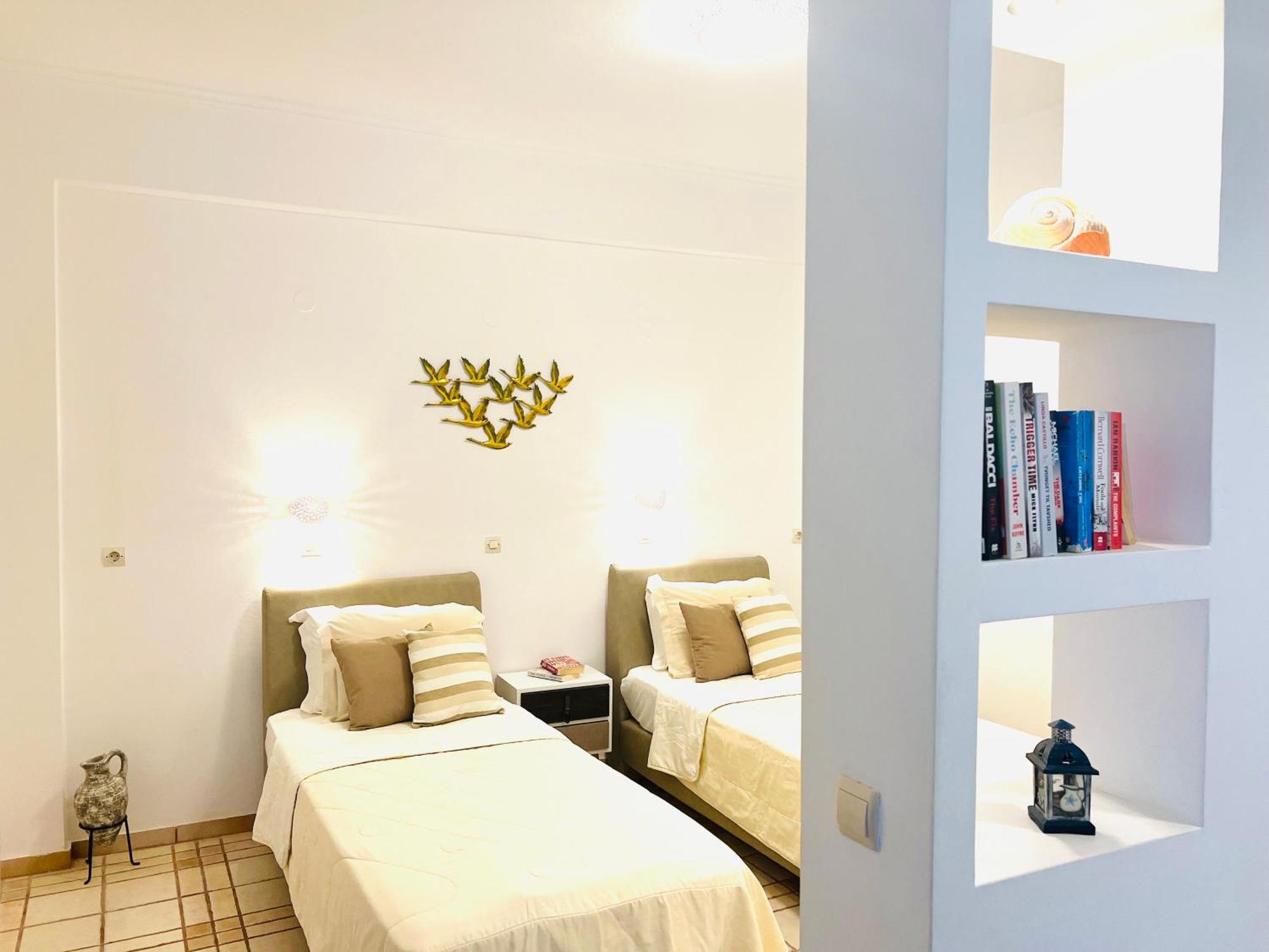 Arapiou Apartments Perivolos  Buitenkant foto