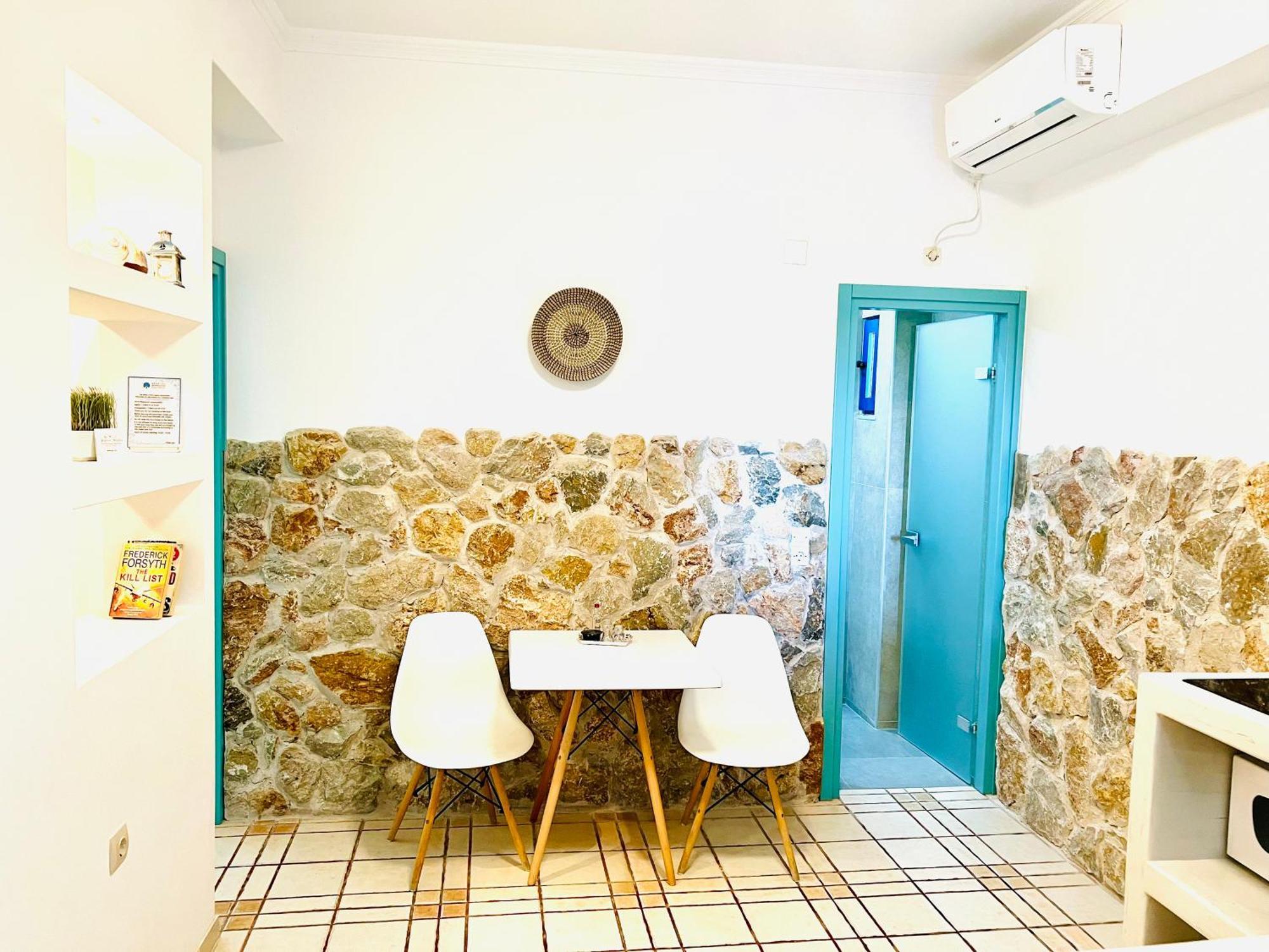 Arapiou Apartments Perivolos  Buitenkant foto